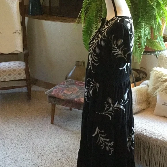 EUC Johnny Was Boho Embroidered Dress - Picture 3 of 7